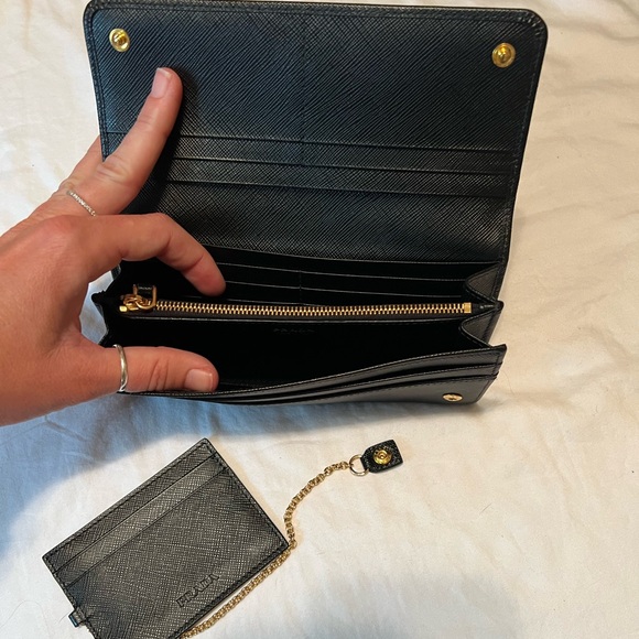 Prada Continental Wallet - Picture 2 of 4